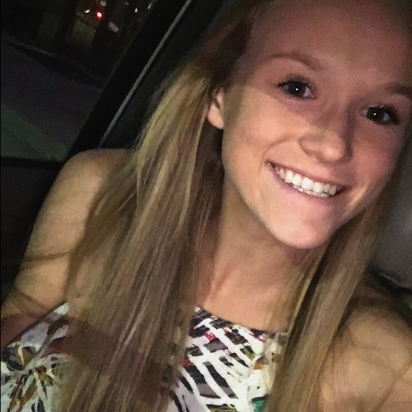 Meet your Posher, Tori - Picture 1 of 1