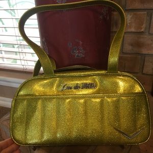 Like-new Lux de Ville purse