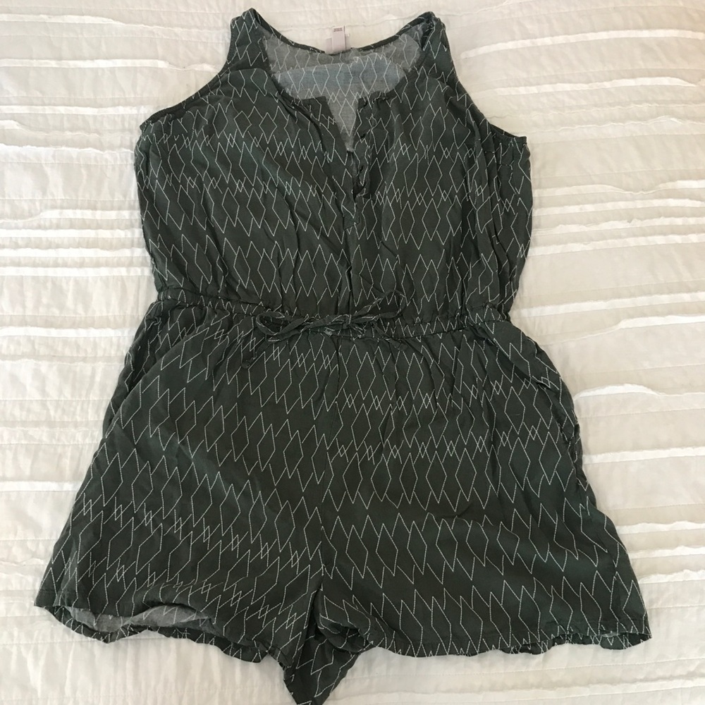 Green Romper - Merona Brand - tie waist