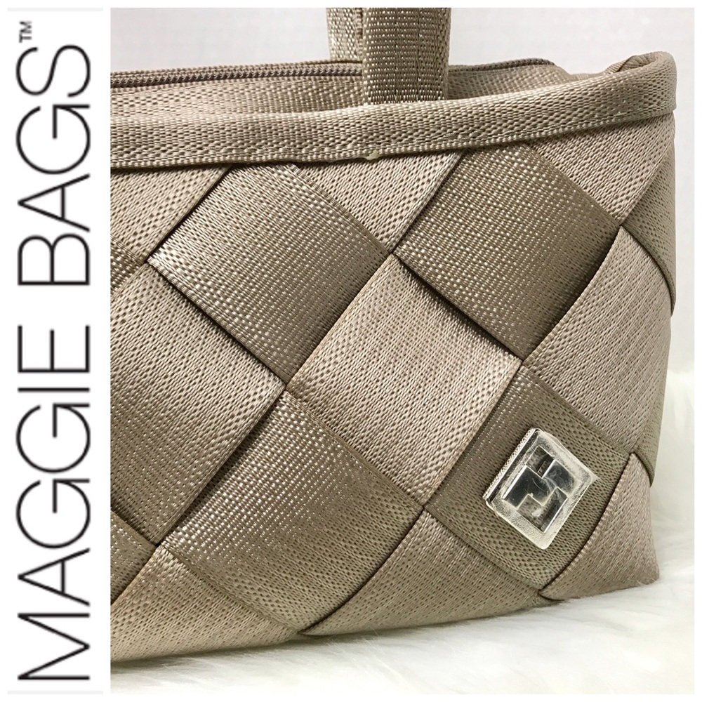 NWT Maggie Signature Seat Belt Shoulder Bag