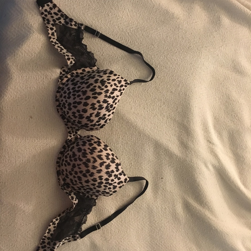 New! Victoria Secret- Biofit Demi Uplift - 36D