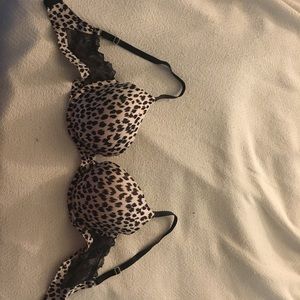 New! Victoria Secret- Biofit Demi Uplift - 36D