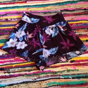American Eagle Floral Shorts