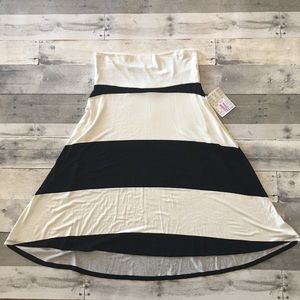 LuLaRoe Azure in Black and White Stripes - M