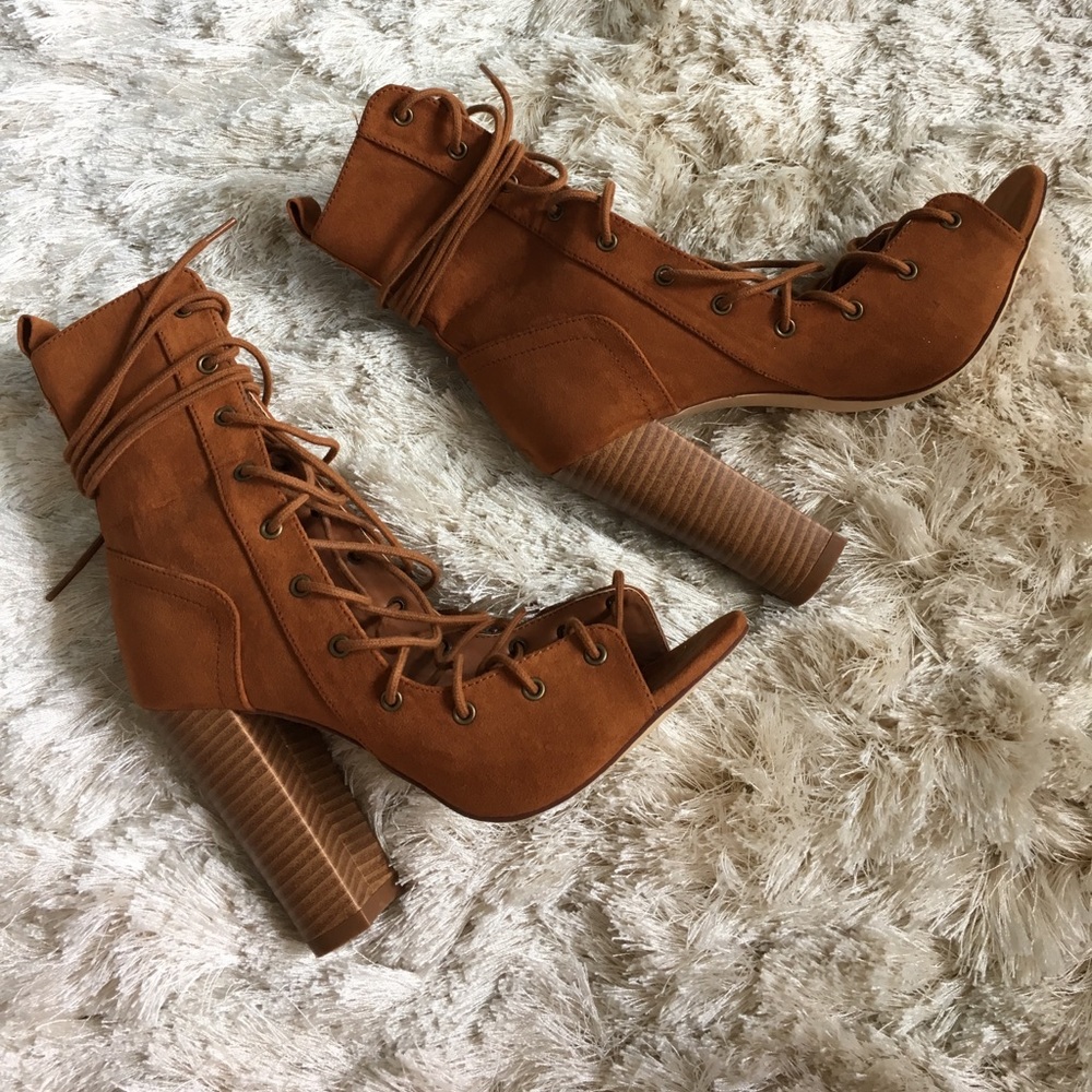 Lace up Cognac Booties