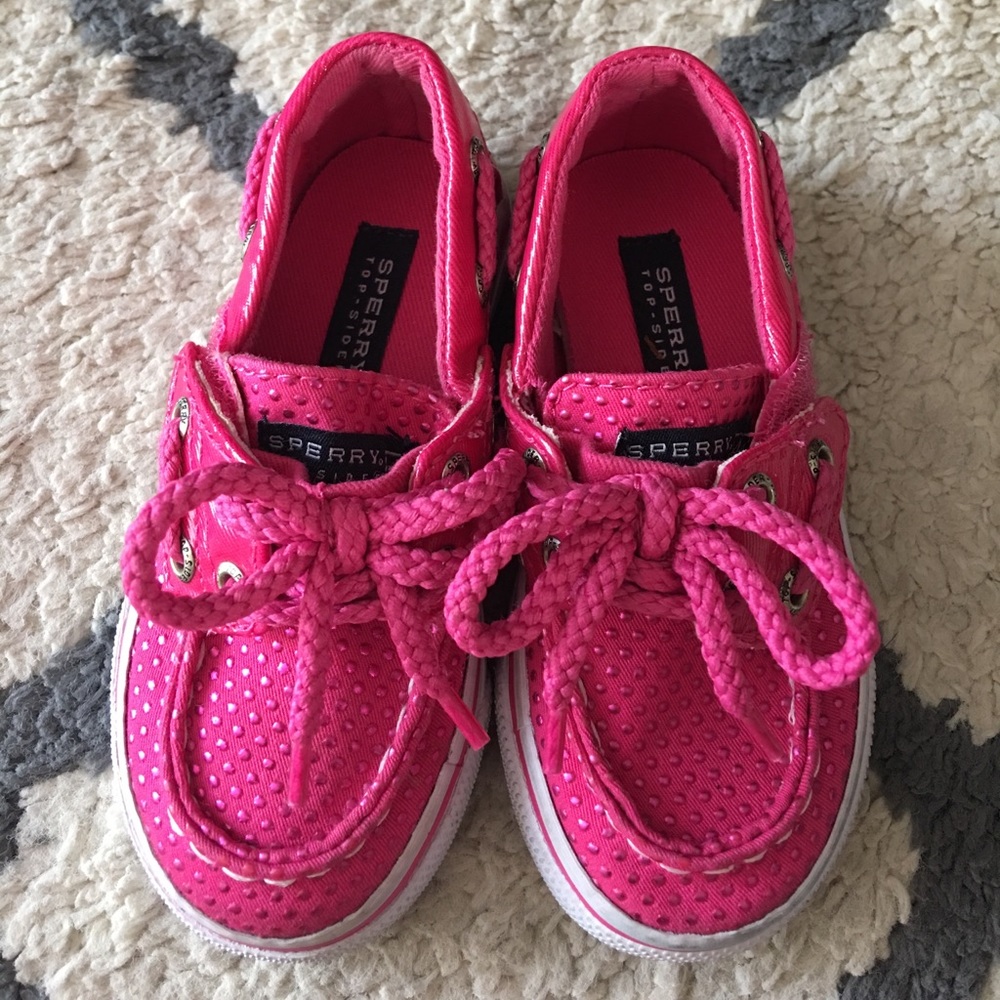 Kids pink sperrys