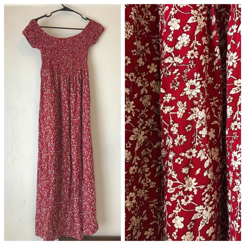 Cute off the shoulder floral print maxi dress