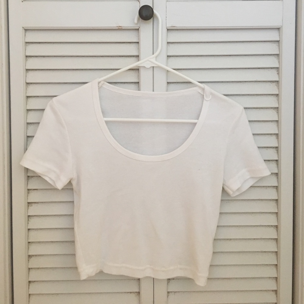 AA crop top