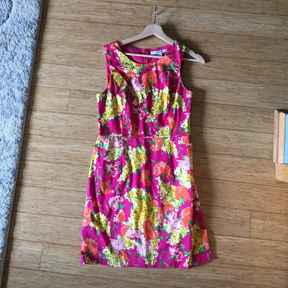 Fun Bright Pink summer dress!!