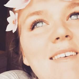 Meet your Posher, Karlie