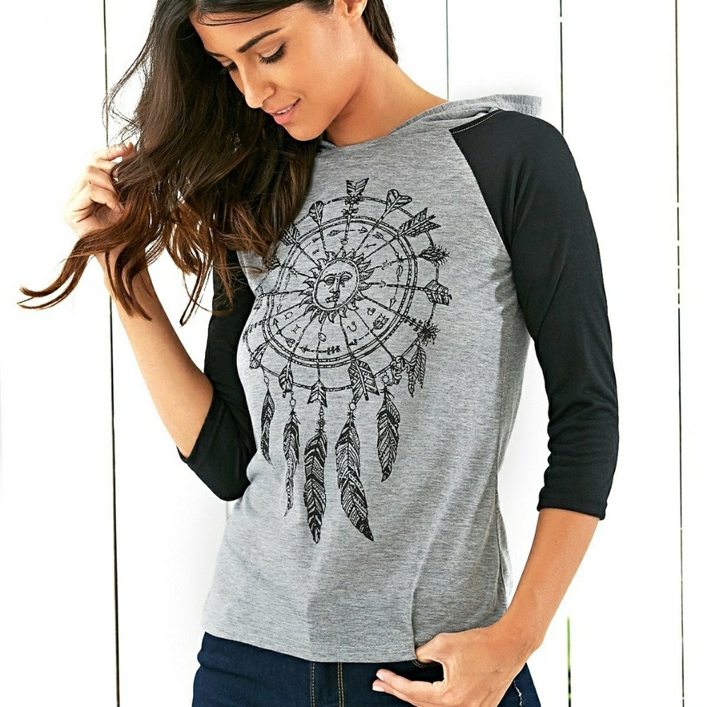 5⭐Rated 💣LAST ONE💣 Dream Catcher Hooded Tee