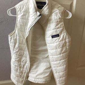 Patagonia white vest woman's small