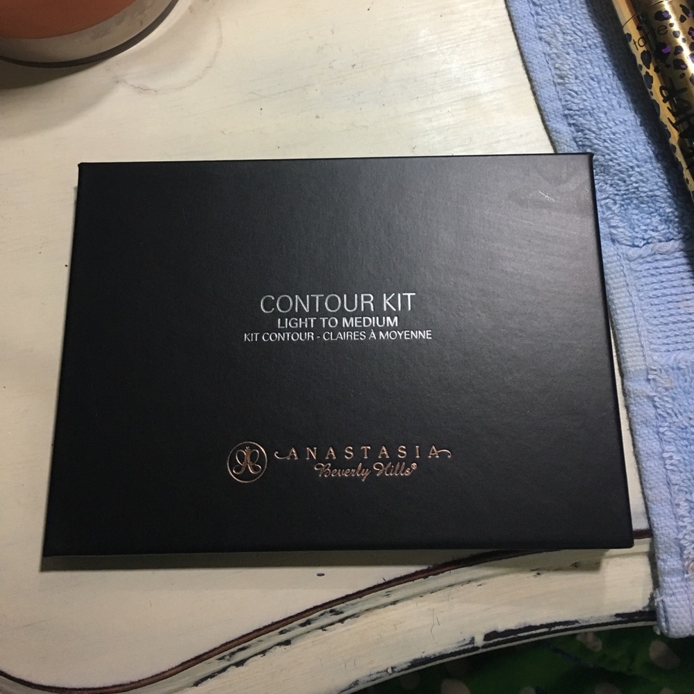 ABH POWDER CONTOUR KIT