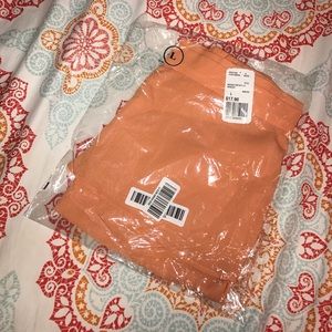 BRAND NEW Forever 21 off the shoulder shirt!!✨