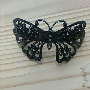 Butterfly hair clip