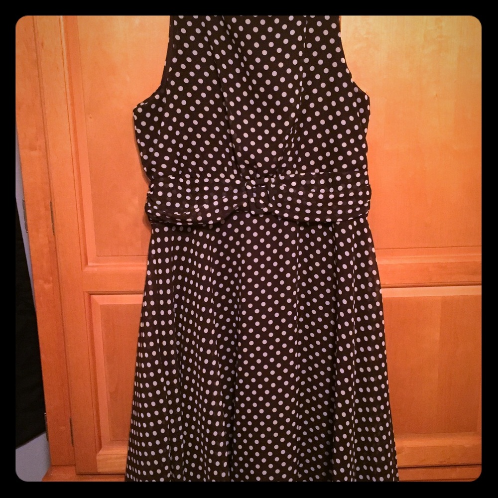 Comfortable and versatile brown polka dot dress