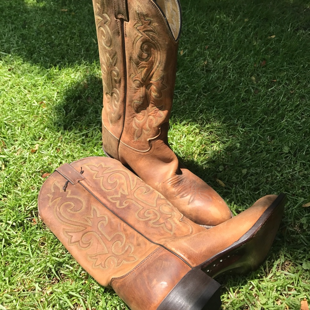 Men's Justin brown stitched Cowboy boots