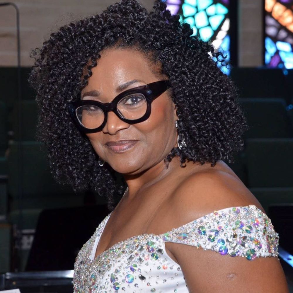 Meet your Posher, May