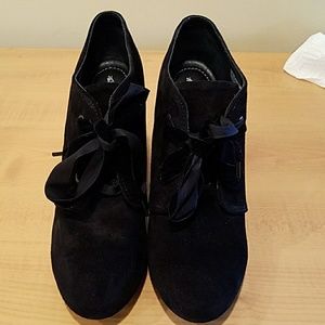 BORN CROWN KENSI WEDGE BOOT