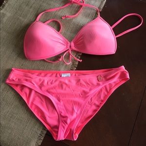 Body glove bikini top & bottom