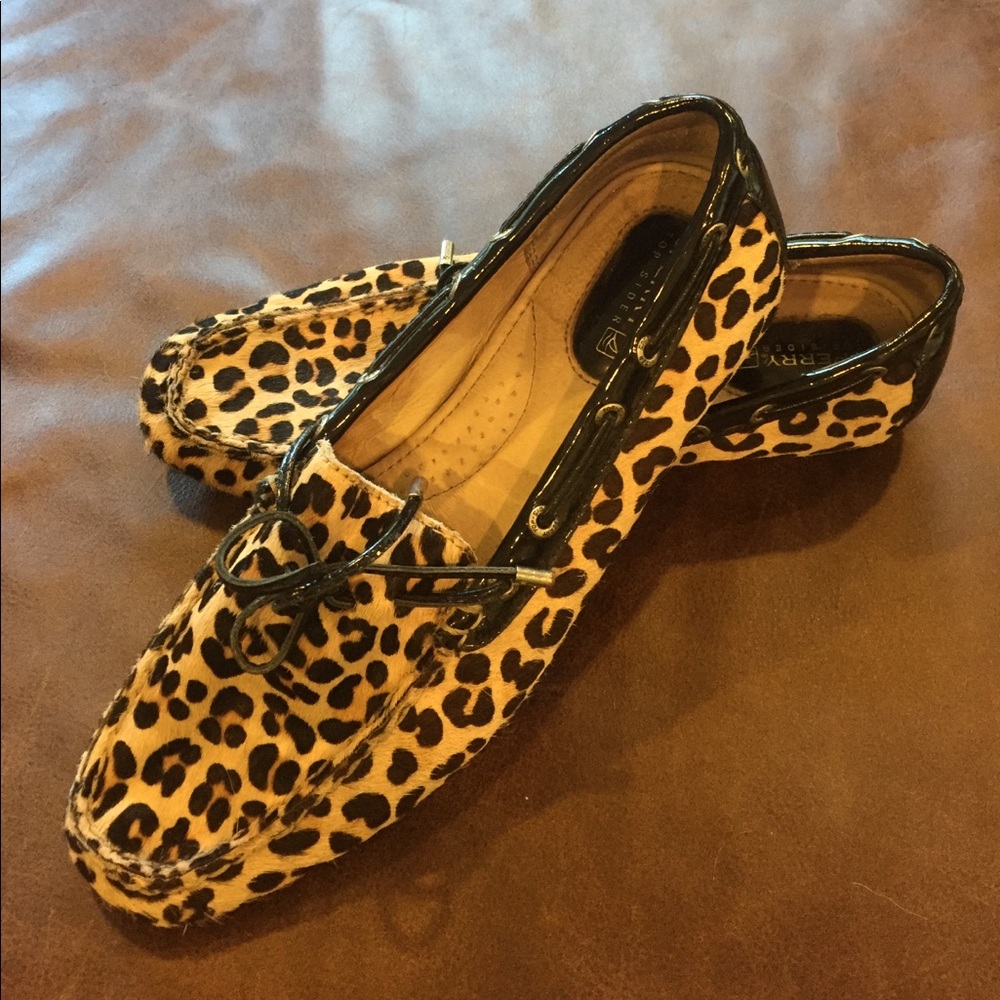 Gently used sperry top sider-soft leopard material