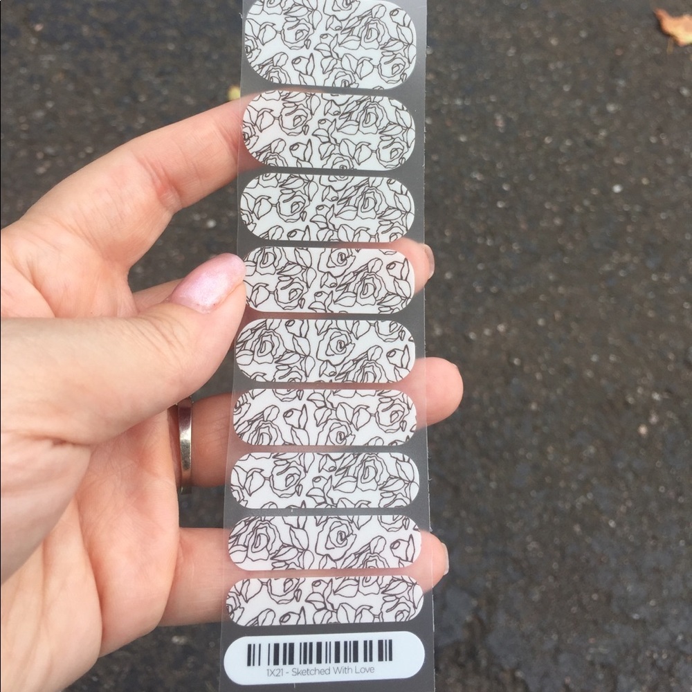 Jamberry nail wraps: Sketched with Love