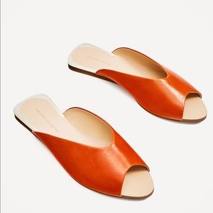 NWT Zara V-cut Leather Slides