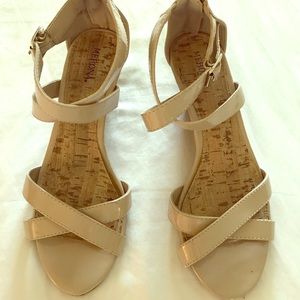 Median Wedge Heels 7.5