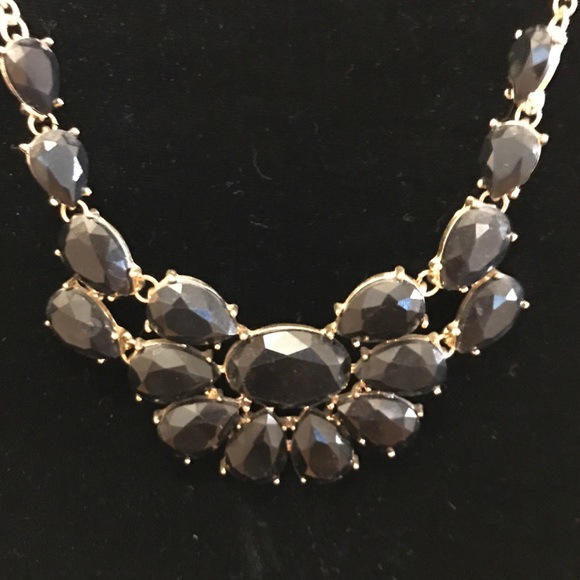 Black gold vintage inspired necklace - Picture 2 of 2