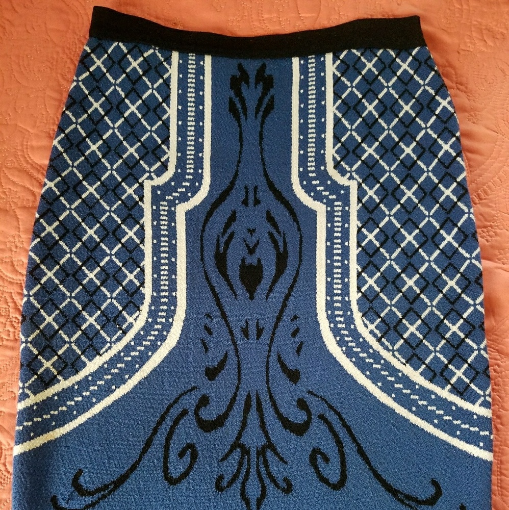 Geometric Stretchy Skirt
