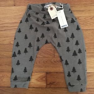 NWT Rylee & Cru pants
