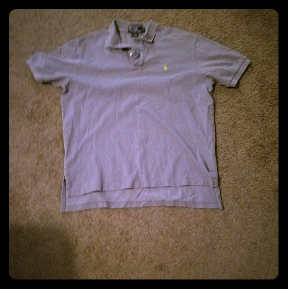 grey polo shirt