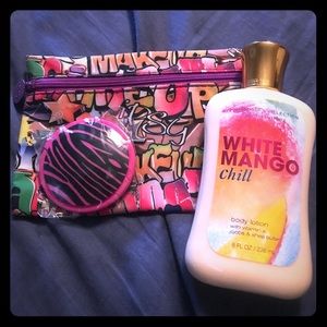 White Mango Cill Bath and Bodyworks lotion