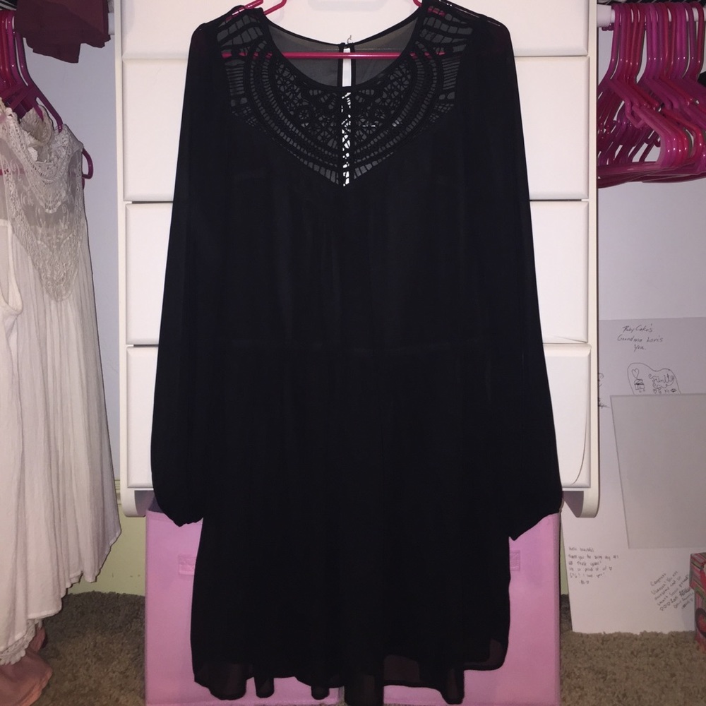 EXPRESS BLACK BOHO DRESS