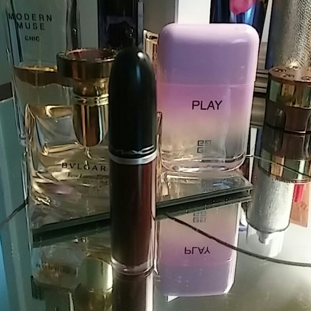 MAC Liquid Lipstick (color: high drama)