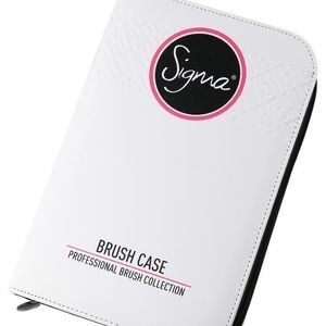 BNIB sigma brush case