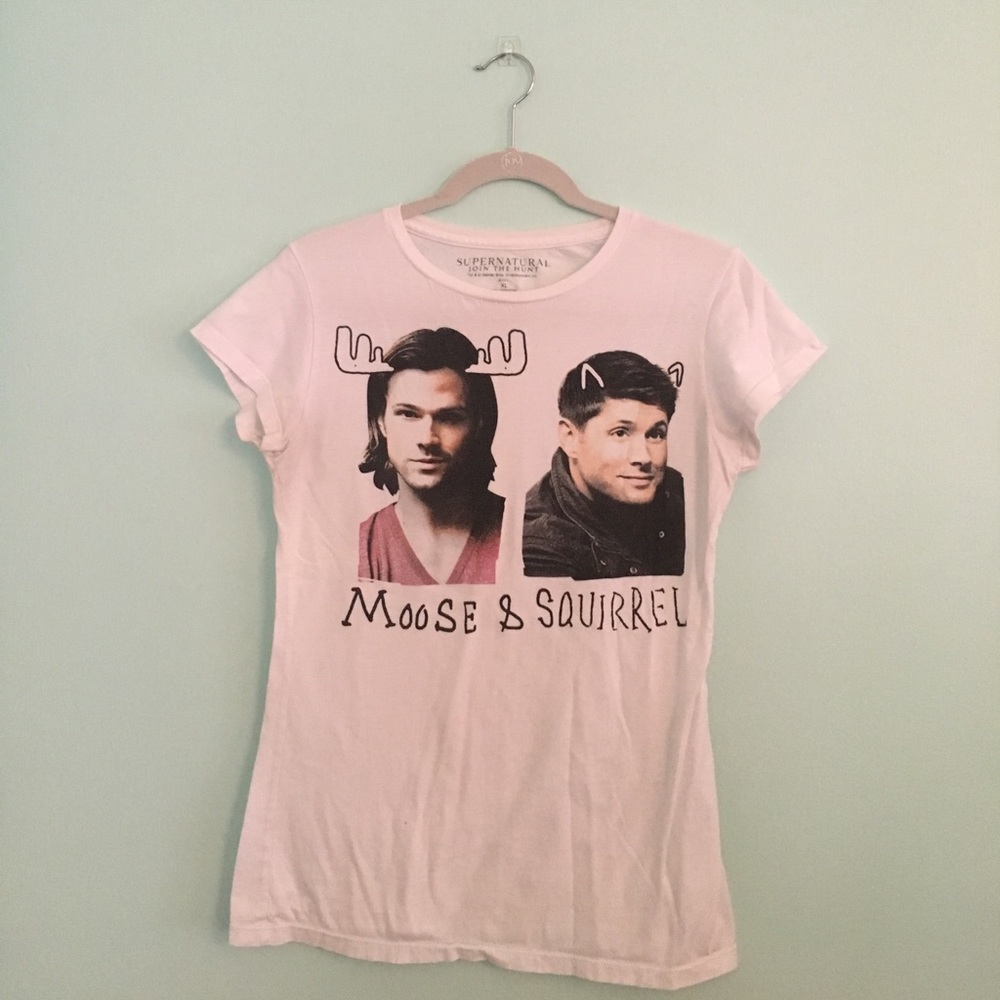 🎄MAKE AN OFFER🎄 Supernatural Hot Topic Tee