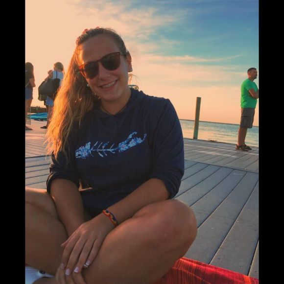 Meet your Posher, Jordyn - Picture 1 of 1