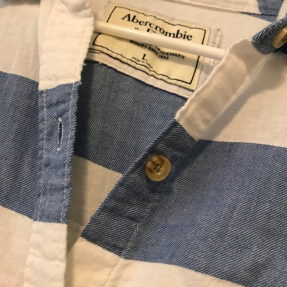 Abercrombie & Fitch button down - Picture 2 of 2