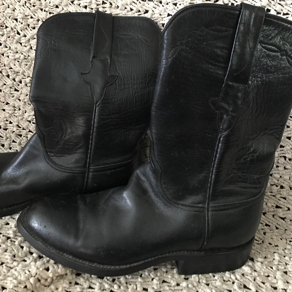 REDUCED BLACK. CALF LUCCHESE BOOTS