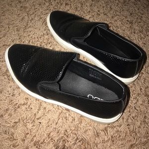 Aldo black slip ons