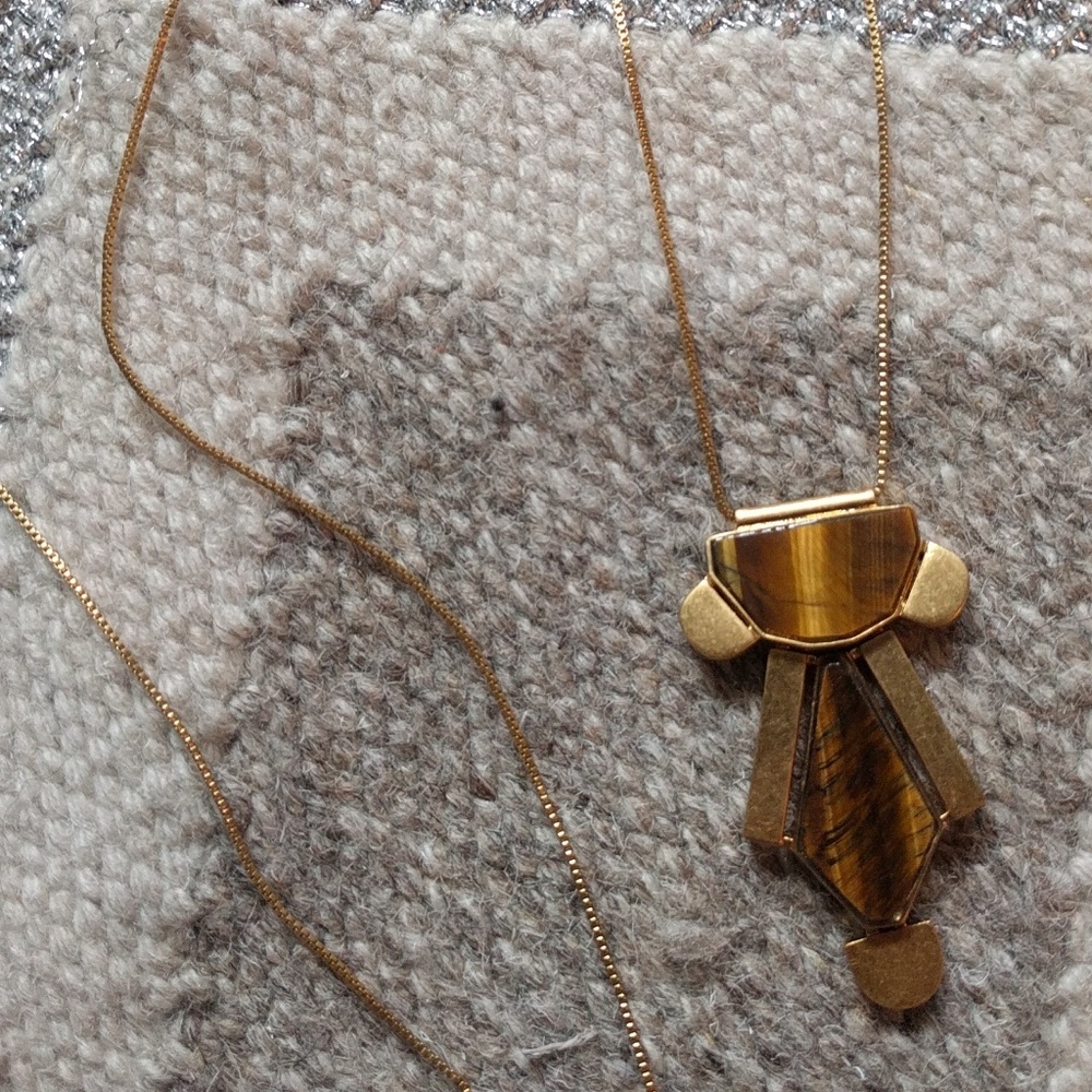 Madewell gold cat-eye pendant
