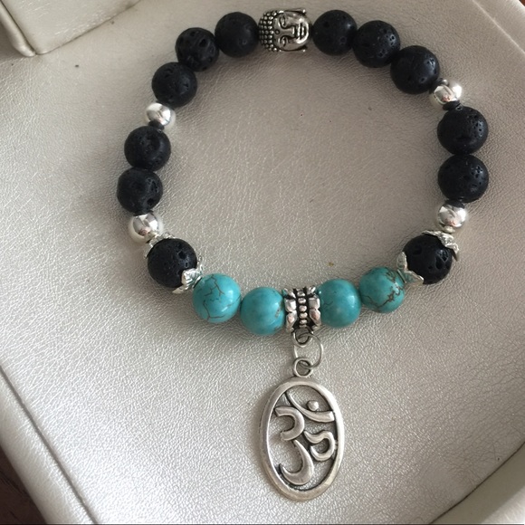 🦋Trendy Namaste Turquoise Diffuser Yoga Bracelet - Picture 1 of 4