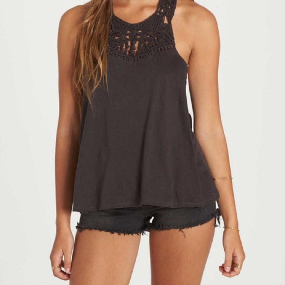 ✨LOWER PRICE!!! Billabong Setting Stage Top🌺