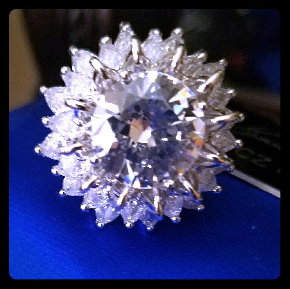 Cocktail flower ring size 7
