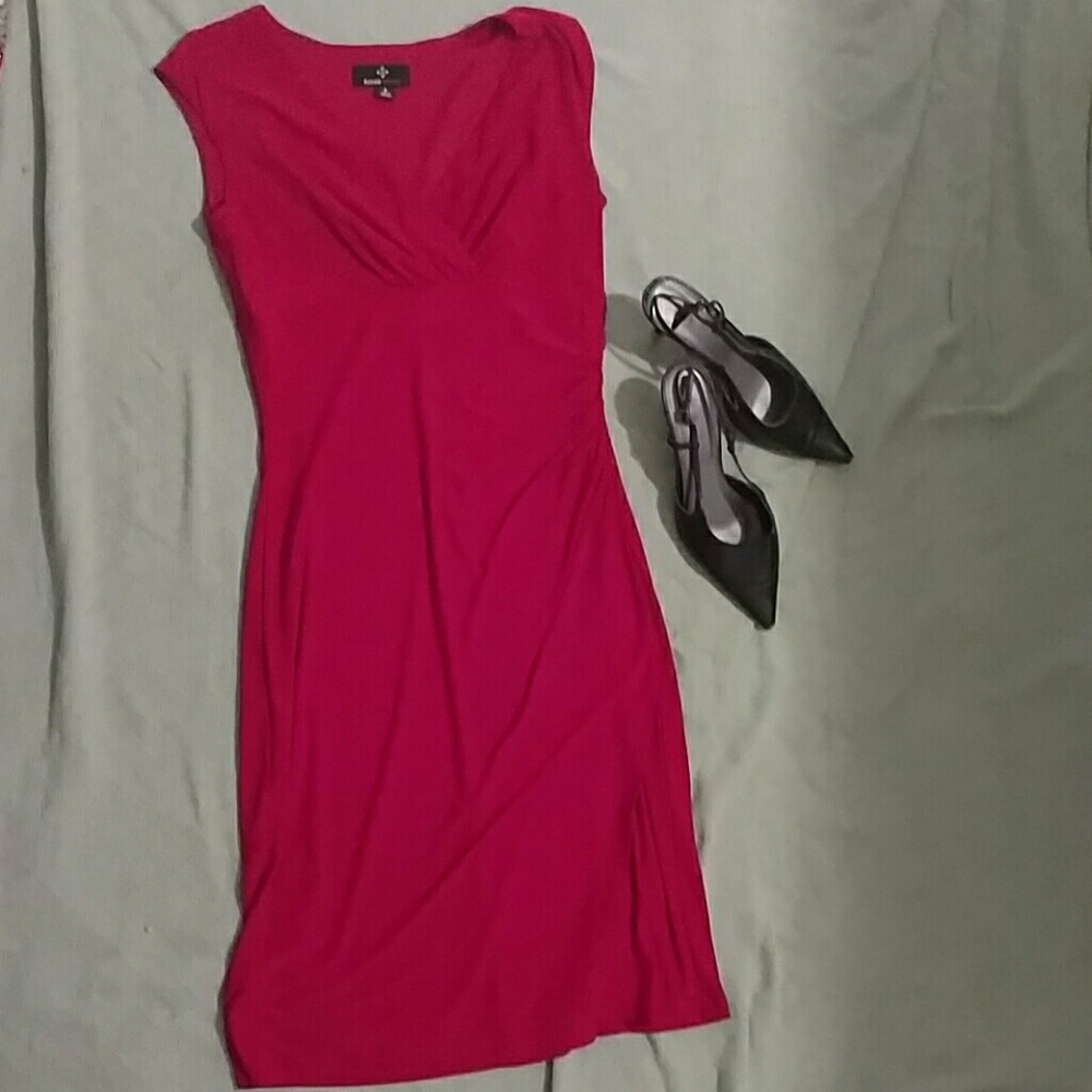 Red Ronni Nicole cocktail dress
