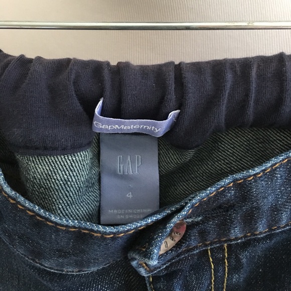 Flattering! GAP maternity jean capris - Picture 3 of 4