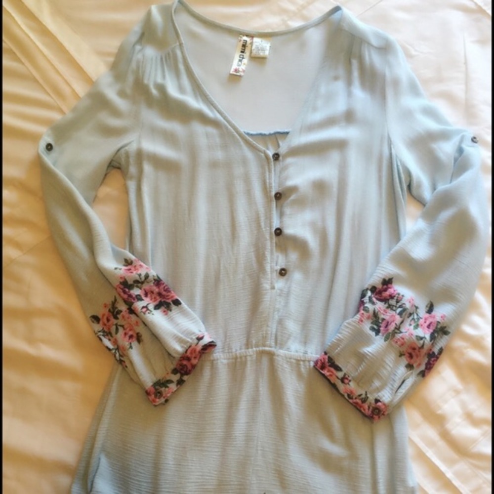 Baby blue floral romper