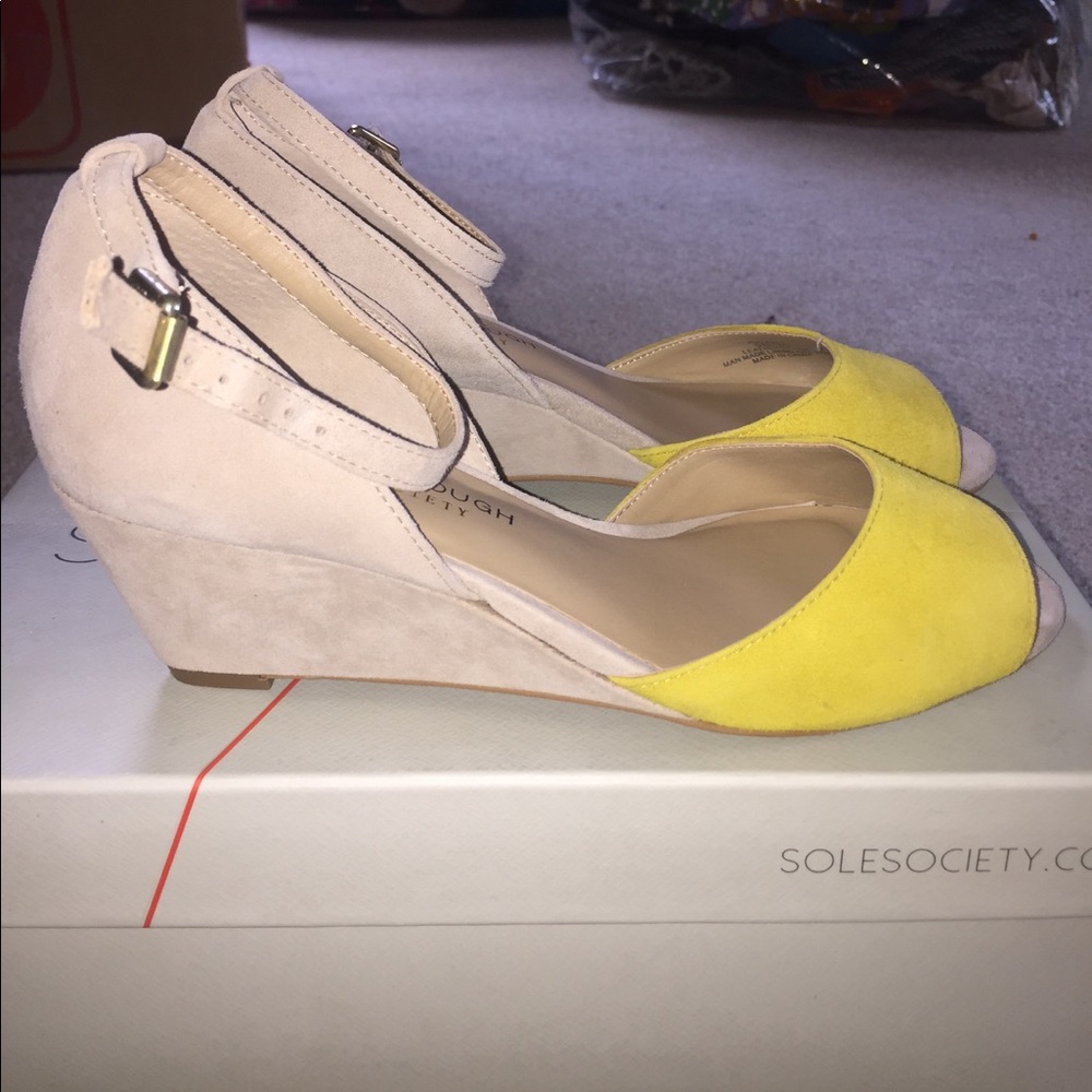 Sole Society Peep toe wedge