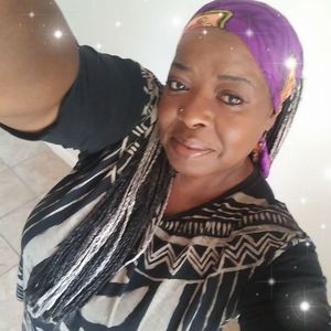 Meet your Posher, Debra